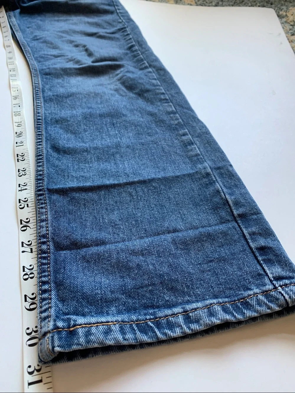 LEVIS 505 EUC Straight Regular Mid Rise Jeans 32x32”